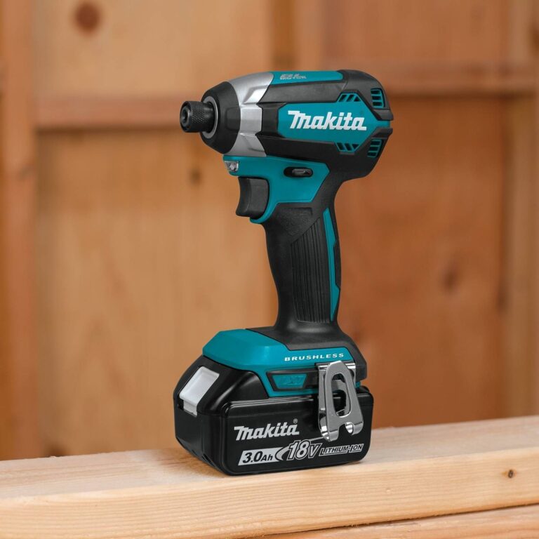 Makita XT281S 18V LXT 2-Pc. Combo Kit (3.0Ah) - Image 9