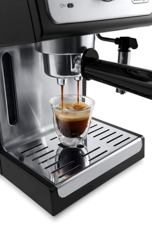 De'Longhi 15-Bar Pump Espresso Machine with Manual Milk Frother for Latte, Cappuccino, Black, ECP3420 - Image 2